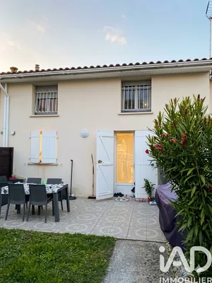 Maison de ville à Parempuyre (33290)