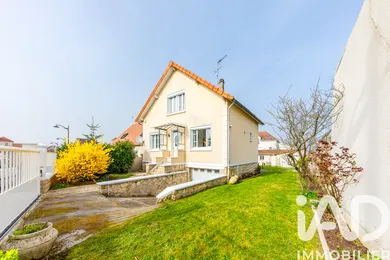 Pavillon à Pierrelaye (95480)