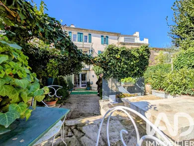 Maison de ville à Villeneuve-lès-Avignon (30400)