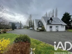 Maison d'architecte à Changé (72560)