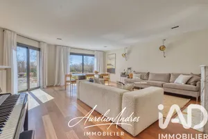 House in Saint-Agrève (07320)