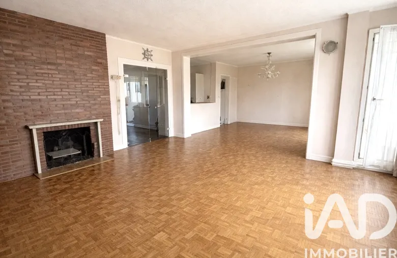 Appartement 5 pièces 131 m² · à Douai · 131 m² · 120 000 €