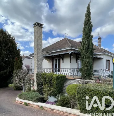 House in Troyes (10000)