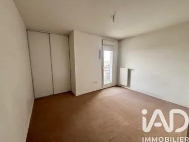 Apartment in Thiais (94320)