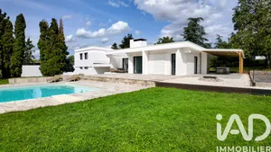 Maison d'architecte à Sury-le-Comtal (42450)