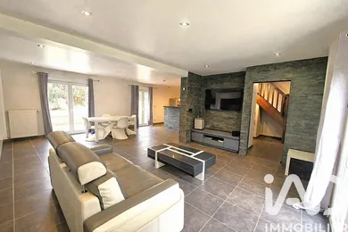 House in Mandres-les-Roses (94520)