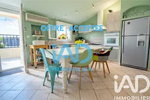 Appartement à Cadenet (84160)