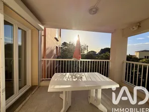 Apartment in Fleury (11560)