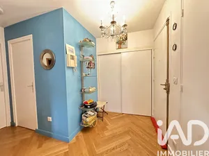Apartment in Antony (92160)