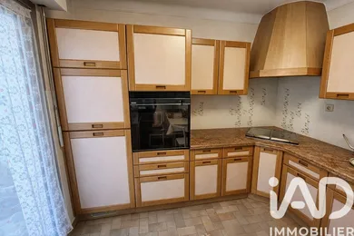 Townhouse in Le Mans (72100)