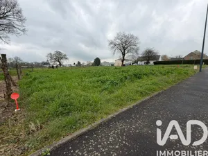 Terrain à bâtir à Issé (44520)