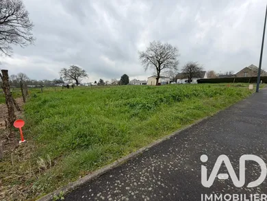 Terrain à bâtir à Issé (44520)