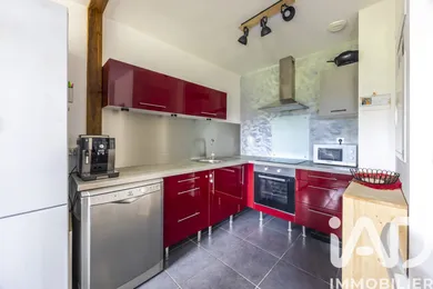 Appartement à Saint-Julien-en-Born (40170)