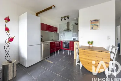 Appartement à Saint-Julien-en-Born (40170)