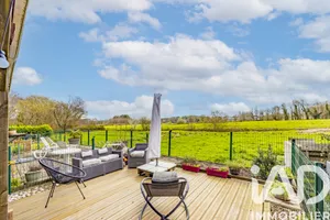 Appartement à Saint-Julien-en-Born (40170)