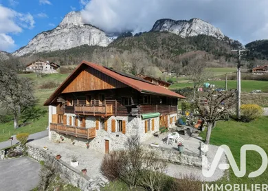 Maison traditionnelle à Glières-Val-de-Borne (74130)