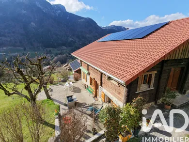 Maison traditionnelle à Glières-Val-de-Borne (74130)