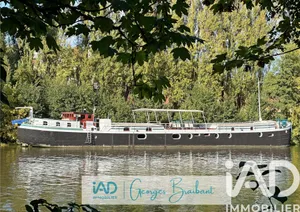 Péniche à AUVERS SUR OISE (95430)