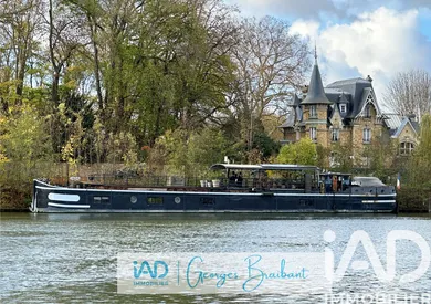 Barge in Triel-sur-Seine (78510)