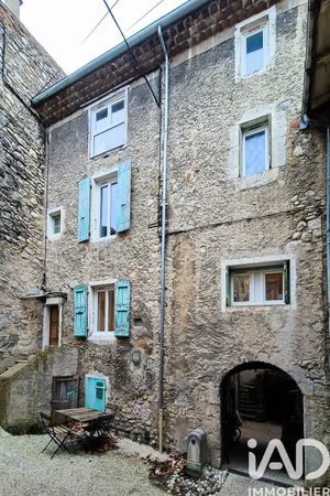 Village house in Saillans (26340)