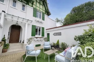 Maison à Vaux-sur-Seine (78740)