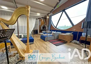 Barge in Bezons (95870)