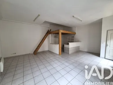 Apartment in Nîmes (30900)