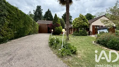House in Vaux-sur-Seine (78740)