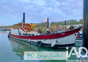 Barge in Asnières-sur-Seine (92600)