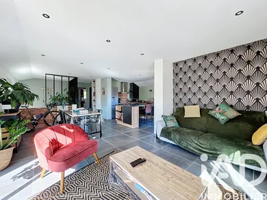 Apartment in Millau (12100)