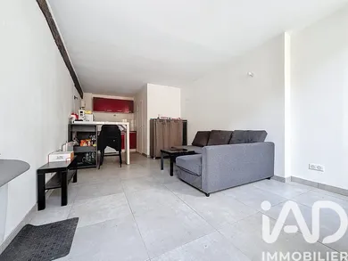 Appartement à La Ville-du-Bois (91620)