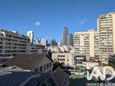 Apartment in Puteaux (92800)