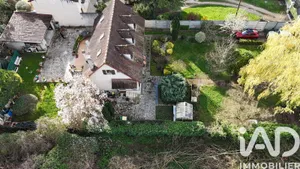 Maison traditionnelle à Montfermeil (93370)