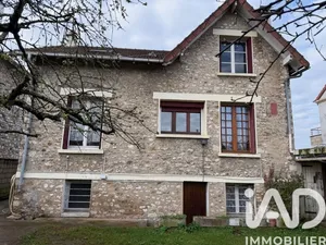 House in La Rochette (77000)