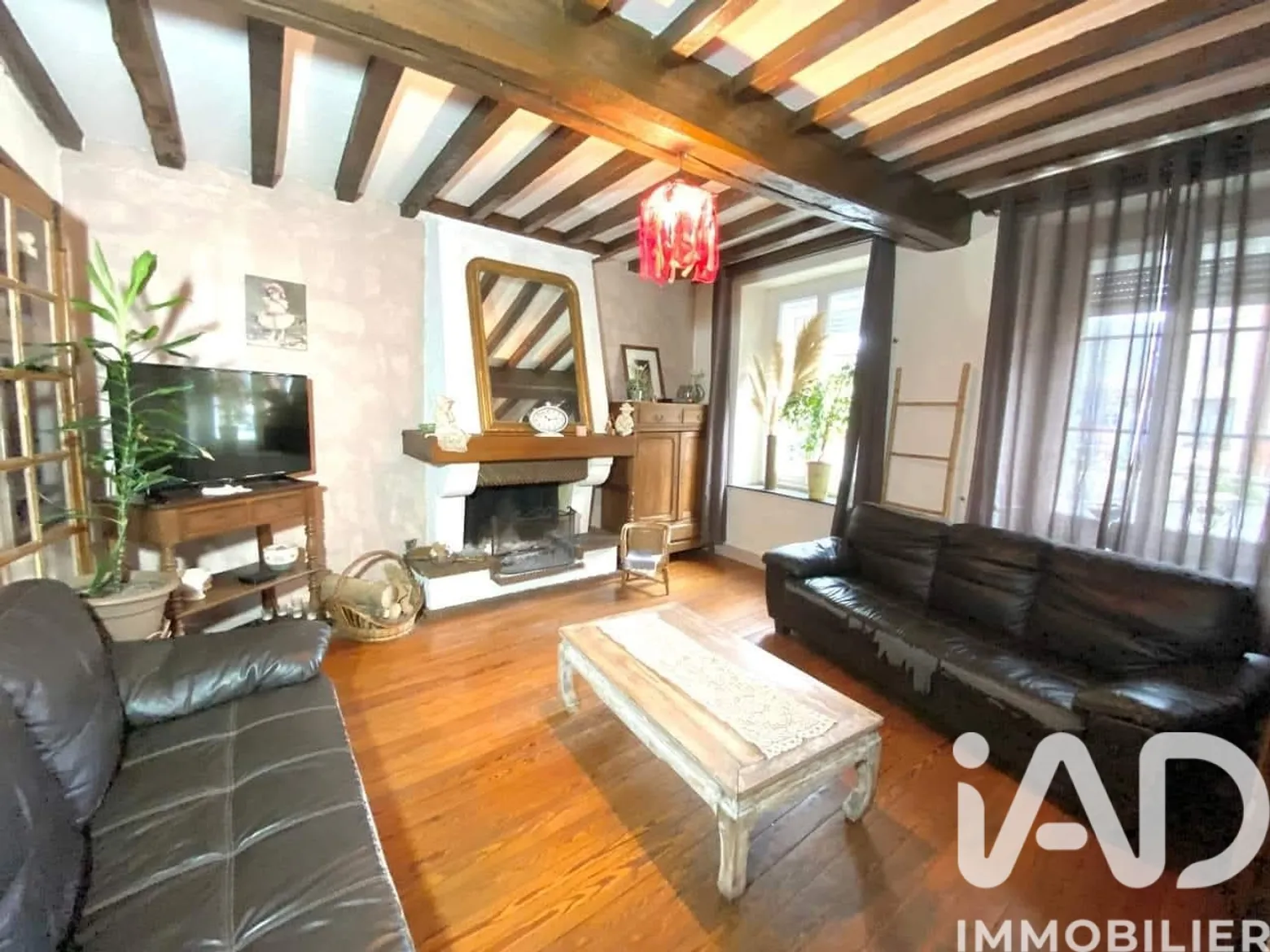 Vente maison à Hirson (02500) : maison 8 pièces 221 m² — 3