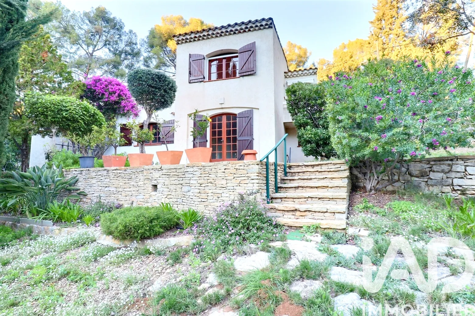 Vente maison à Ceyreste (13600) : maison traditionnelle 7 pièces 122 m² — 2