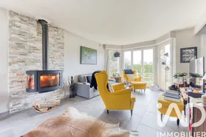 Maison traditionnelle à Lésigny (77150)