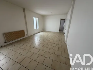 Townhouse in Bordeaux (33100)