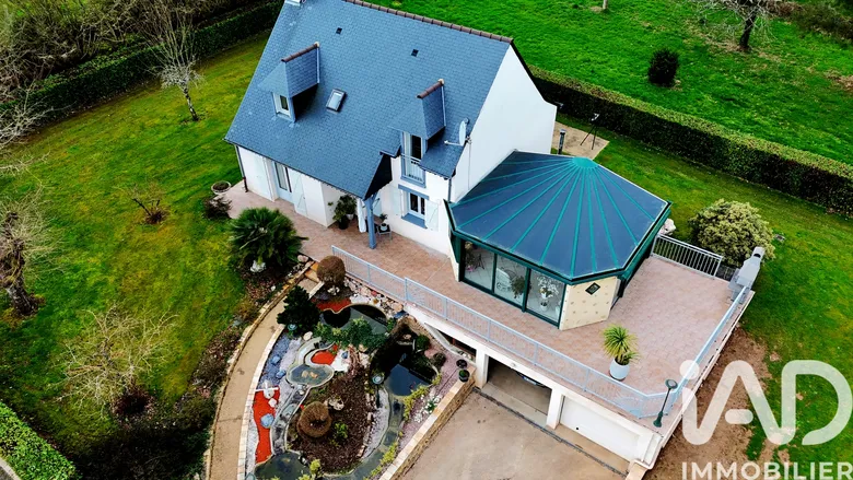 Maison 7 pièces 127 m² · à Sixt-sur-Aff · 127 m² · 265 000 €
