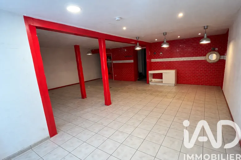 Maison 5 pièces 176 m² · à Mouy · 176 m² · 179 000 €