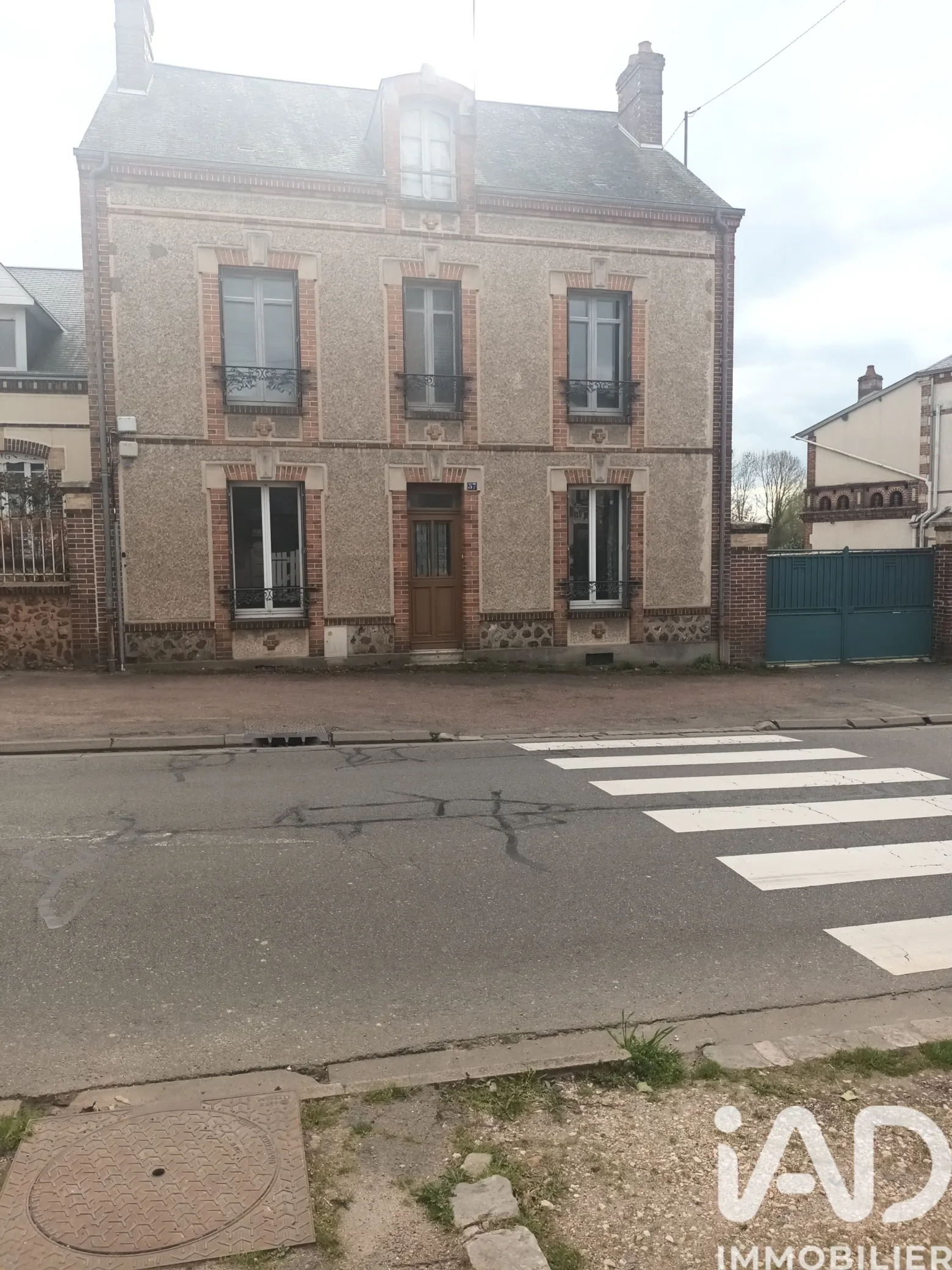 maison à Brou