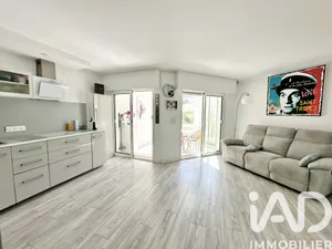 Apartment in Saint-Raphaël (83700)