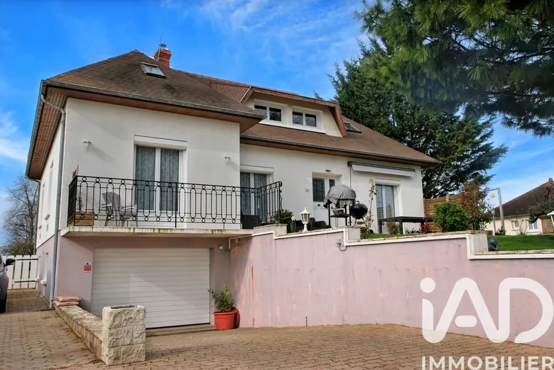 Maison 6 pièces 162 m² · à Beaulieu-sur-Loire · 162 m² · 244 900 €