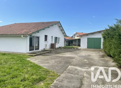 Maison traditionnelle à Saint-Paul-en-Born (40200)
