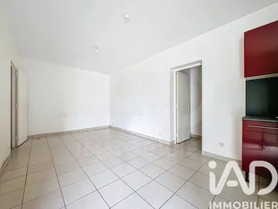 Appartement à Roissy-en-Brie (77680)