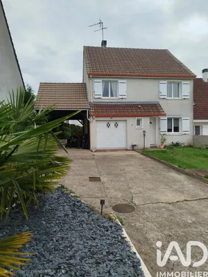 Maison à Saint-Germain-du-Puy (18390)