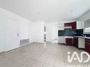 Appartement à Roissy-en-Brie (77680)