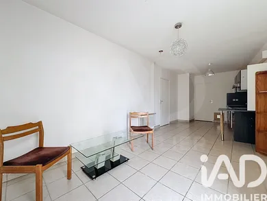 Apartment in Roissy-en-Brie (77680)