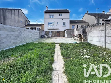 Maison à Villeneuve-le-Roi (94290)