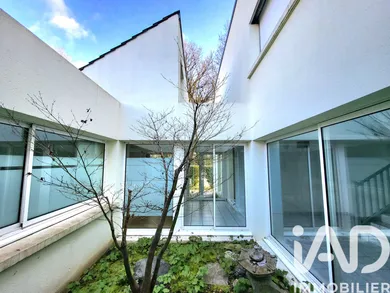 Architectural house in Saclay (91400)